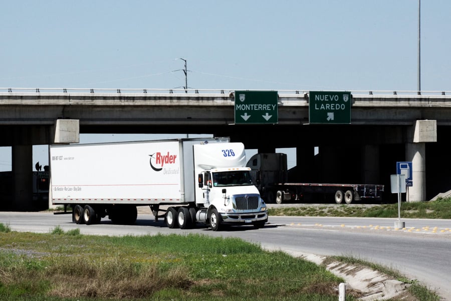 Ryder truck cross border