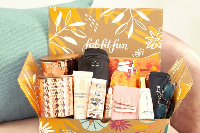 fabfitfun box with curated products