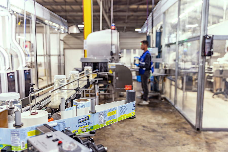 A rollstock machine labeling packages