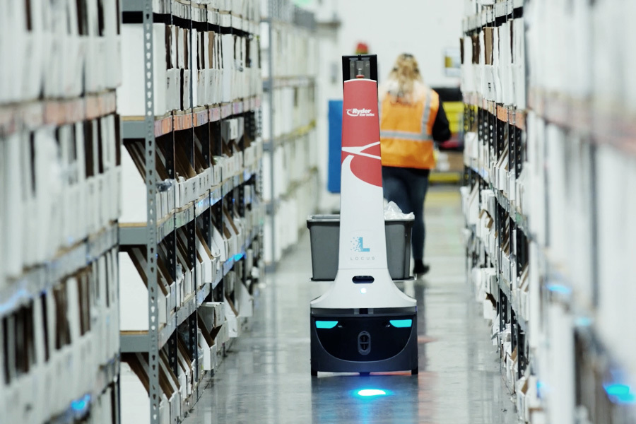 Ryder warehouse automation systems operating in a live fulfillment center